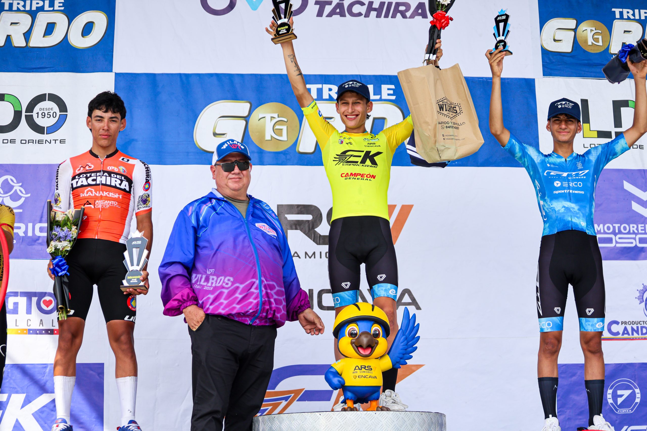 Alejandro Pamplona y EK doblan triunfo ciclista en Vuelta a La Fría y Vuelta Juventud