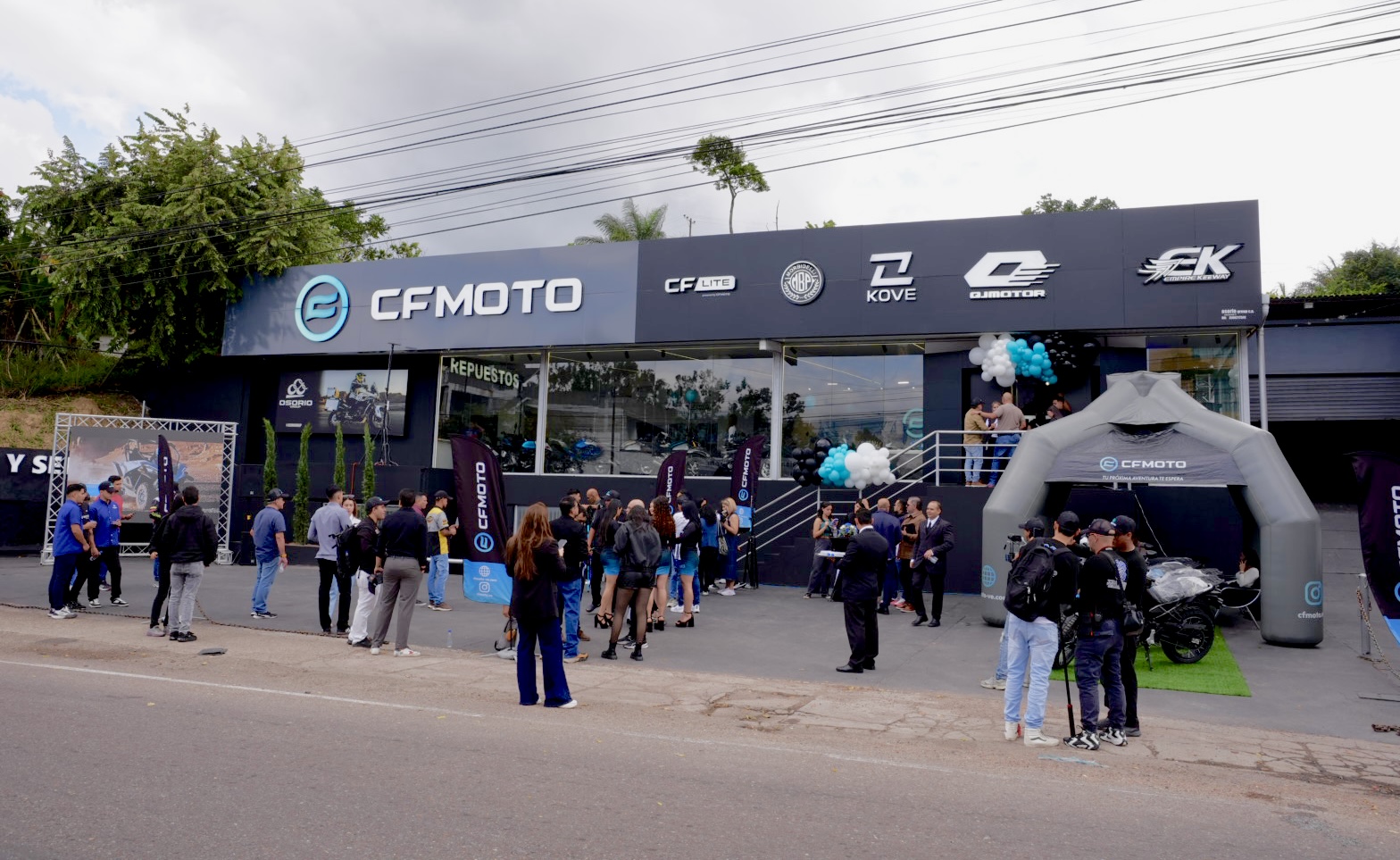 Empire Keeway inaugura el primer concesionario premium de Venezuela con sus marcas de alta cilindrada